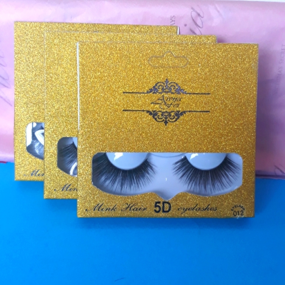 😆AIVNA FEI 5D EYE LASHE BUNDLE 😆